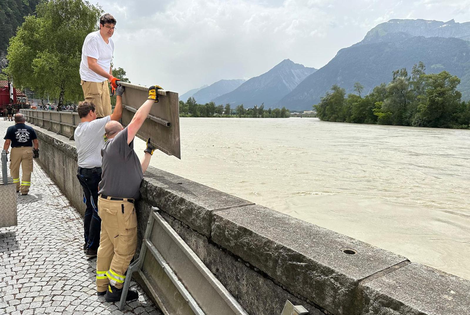 Die Pegel steigen: Warnung vor Hochwasser in Tirol