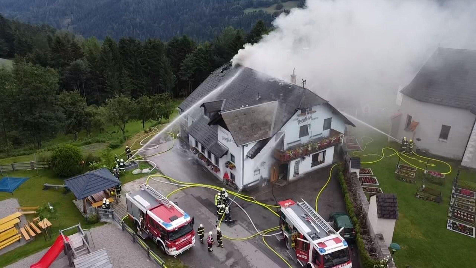 Großbrand in bekanntem Gasthaus: Auch die Kirche war in Gefahr