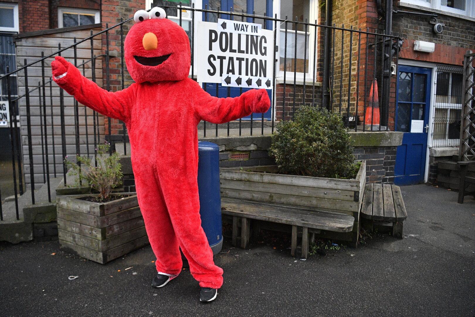 Elmo im britischen Parlament? Die kuriose Kandidatenliste für die UK-Wahl