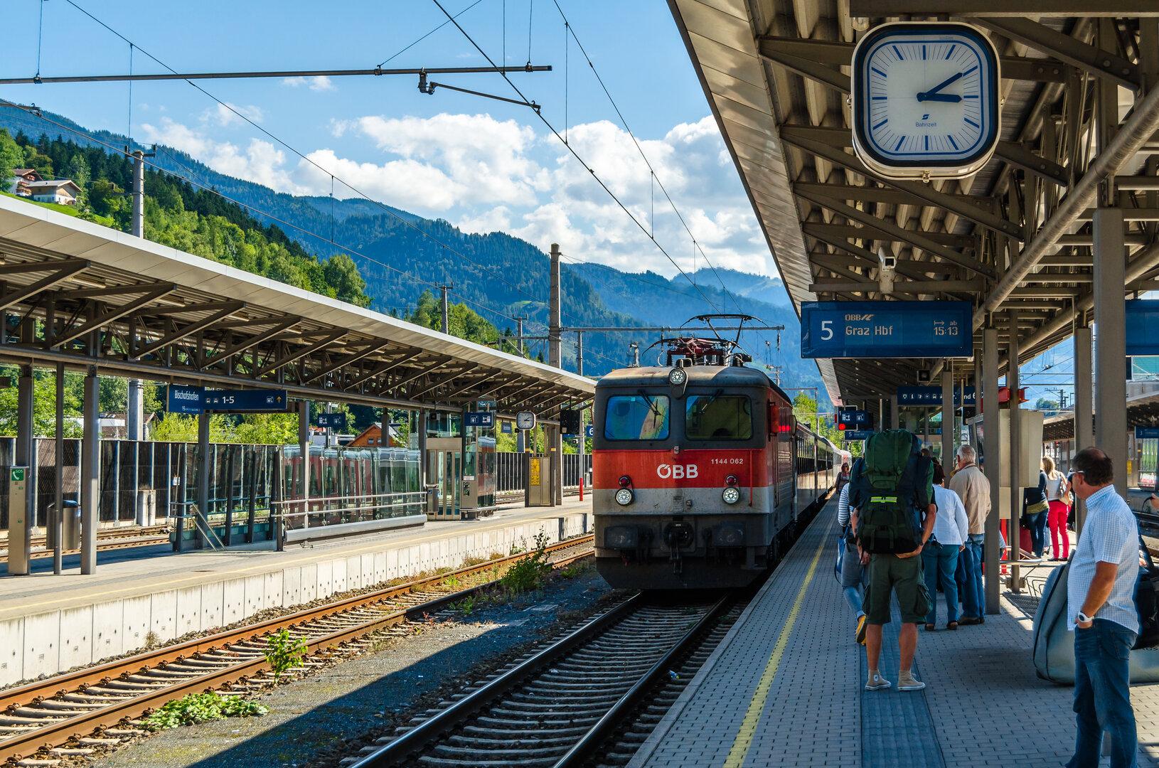 Technische Störung legt Bahnverkehr in Vorarlberg lahm: Kein Ersatzverkehr möglich
