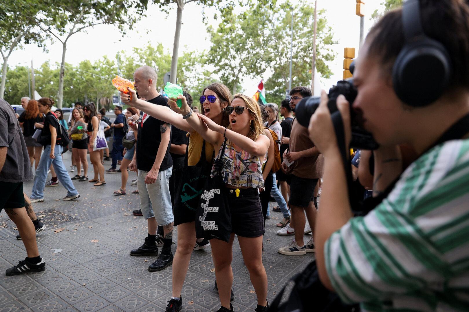 Protest mit Wasserspritzen-Attacken gegen Touristen in Barcelona