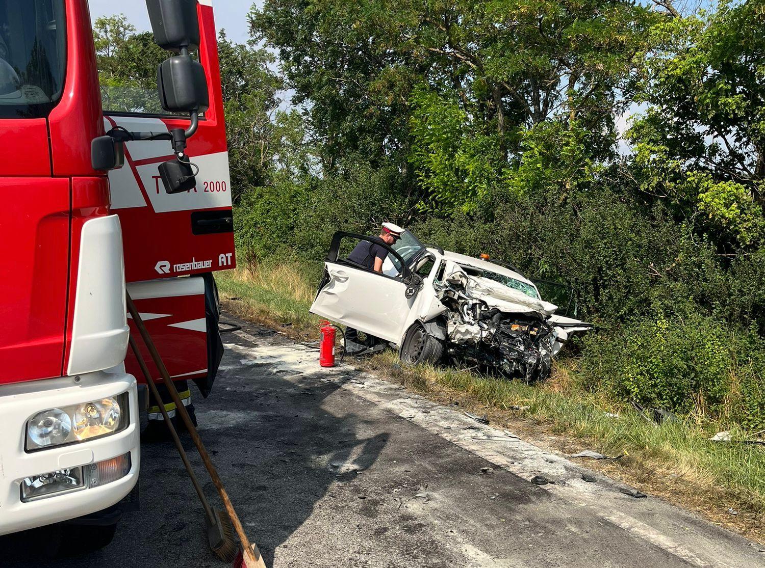 2 Tote bei Kollision zwischen Auto und Lkw in Niederösterreich