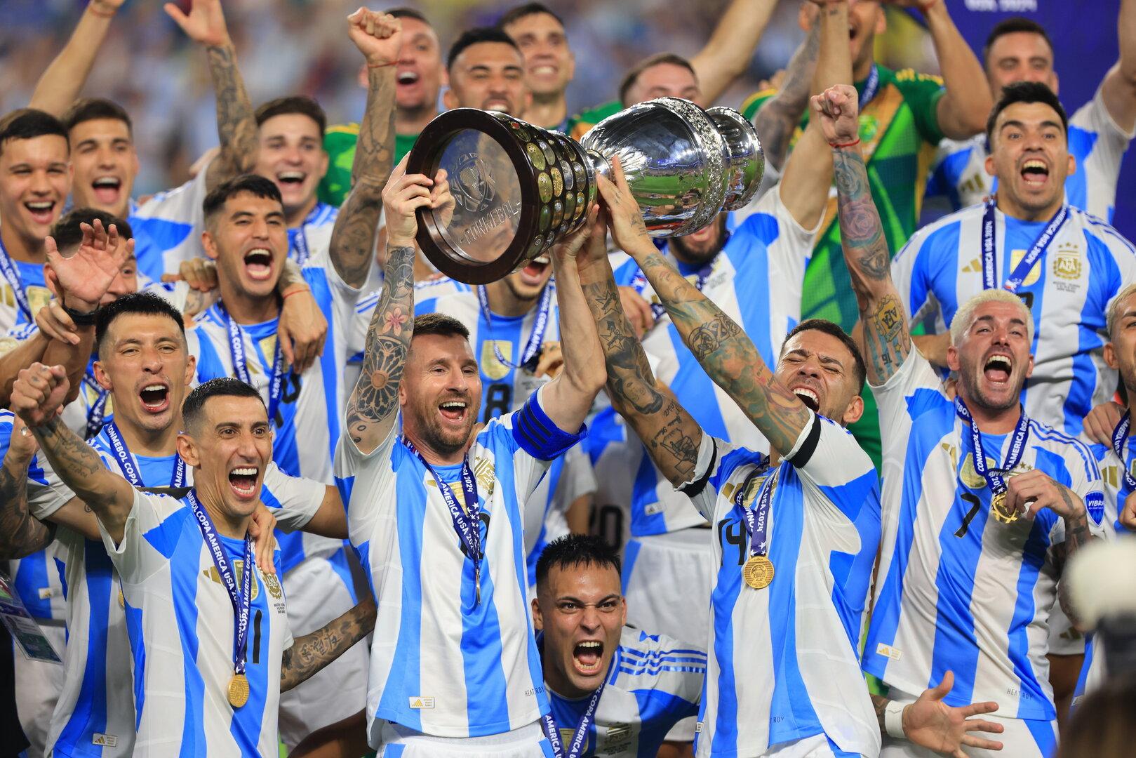 Copa America: Tränen bei Messi, Argentinien siegt, Chaos im Stadion