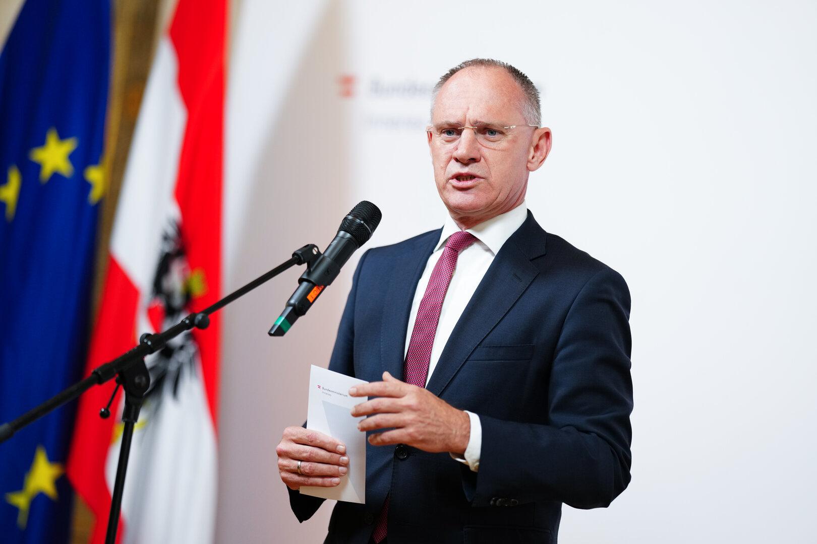ÖVP-Minister Karner reist trotz Boykotts nach Budapest