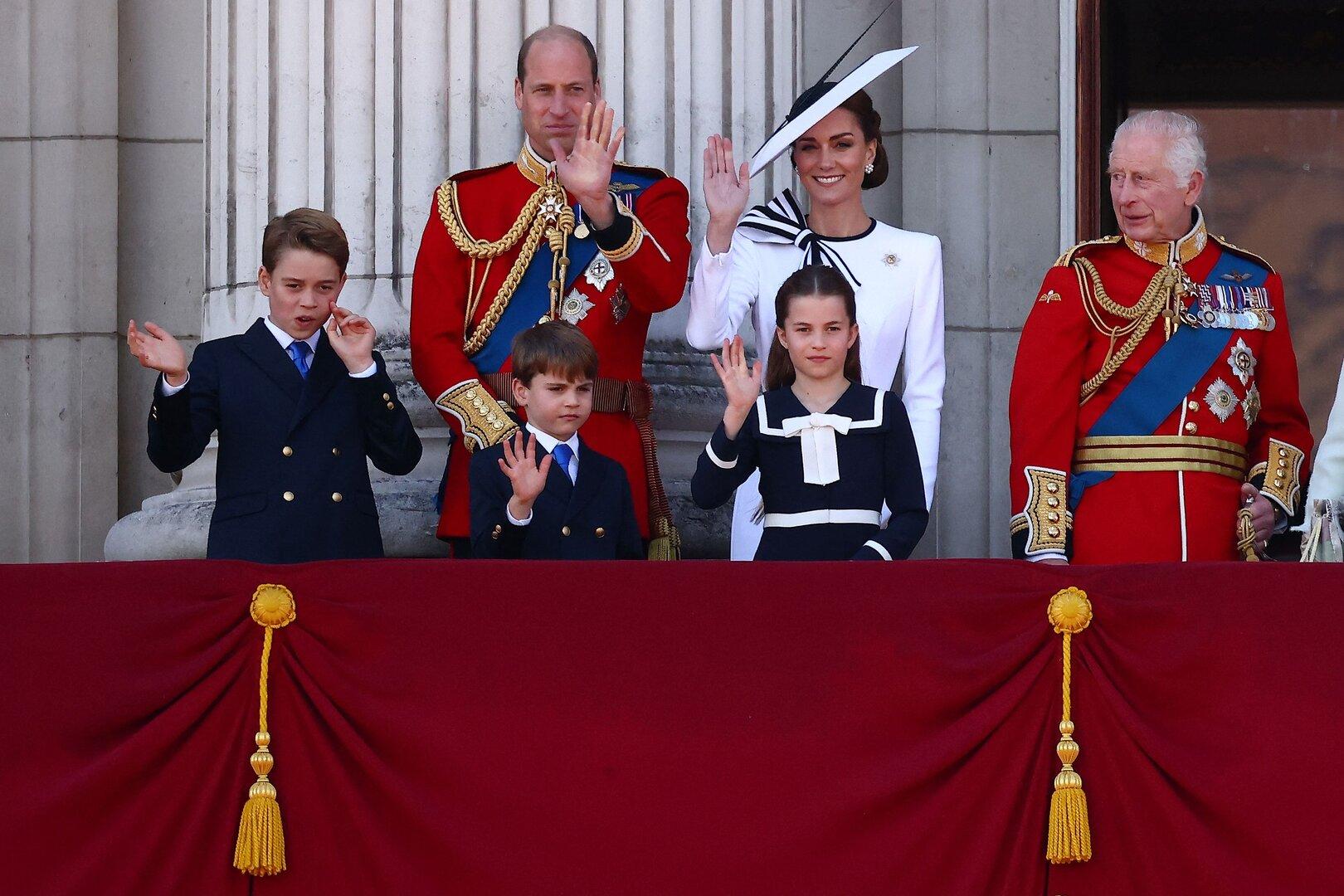 König Charles' 21.000-Euro-Geschenk für Williams Sohn George