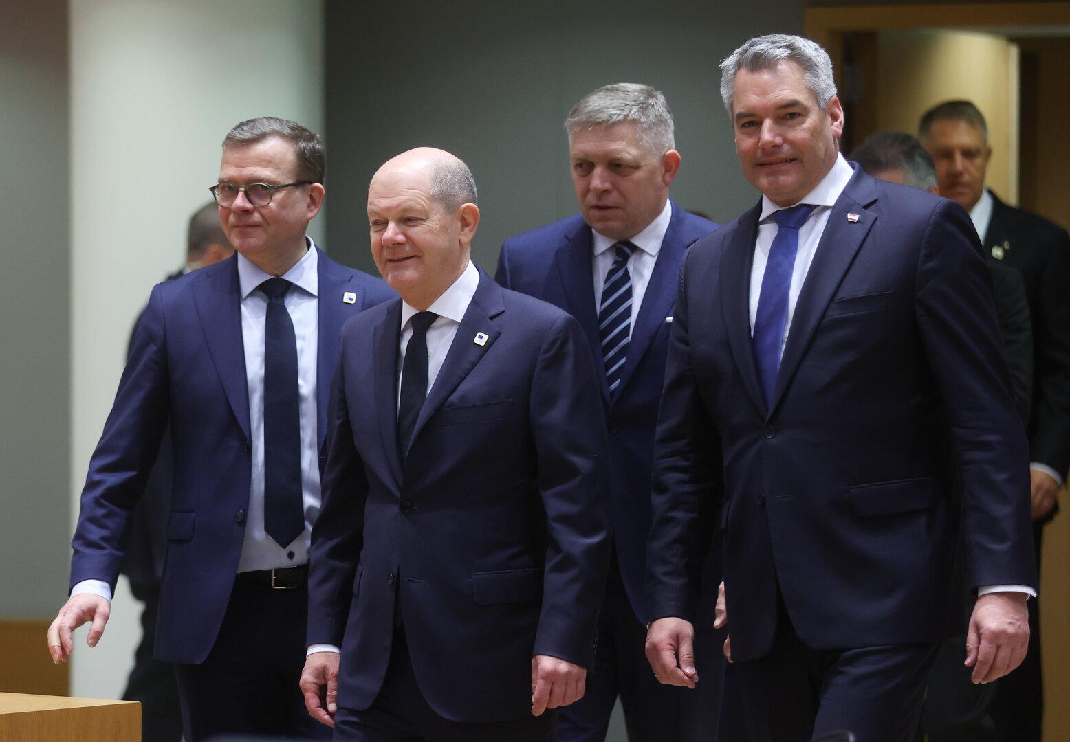 Scholz und Nehammer sind die bestbezahlten EU-Regierungschefs