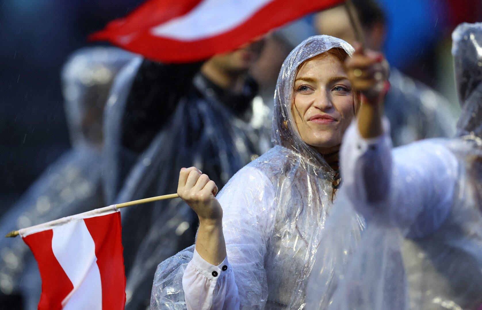 Historische Eröffnungsfeier live: Olympia-Spektakel im Regen von Paris