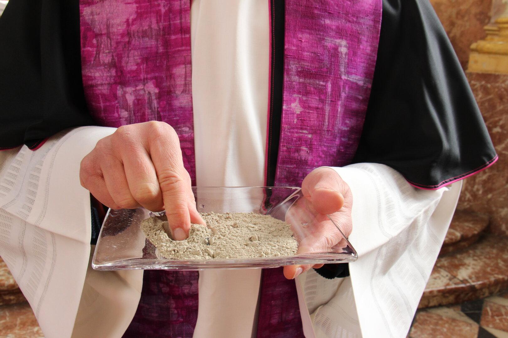 Priester in NÖ unter Drogenverdacht: Der Fall wird immer brisanter