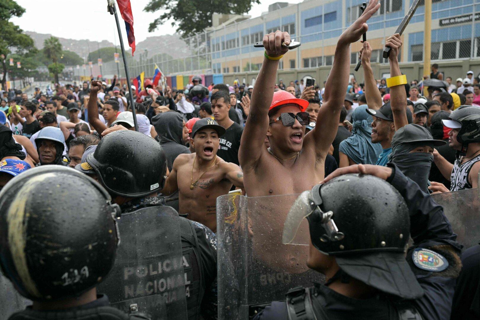 Diktatur, Revolution oder Diplomatie - wie es in Venezuela weiter geht