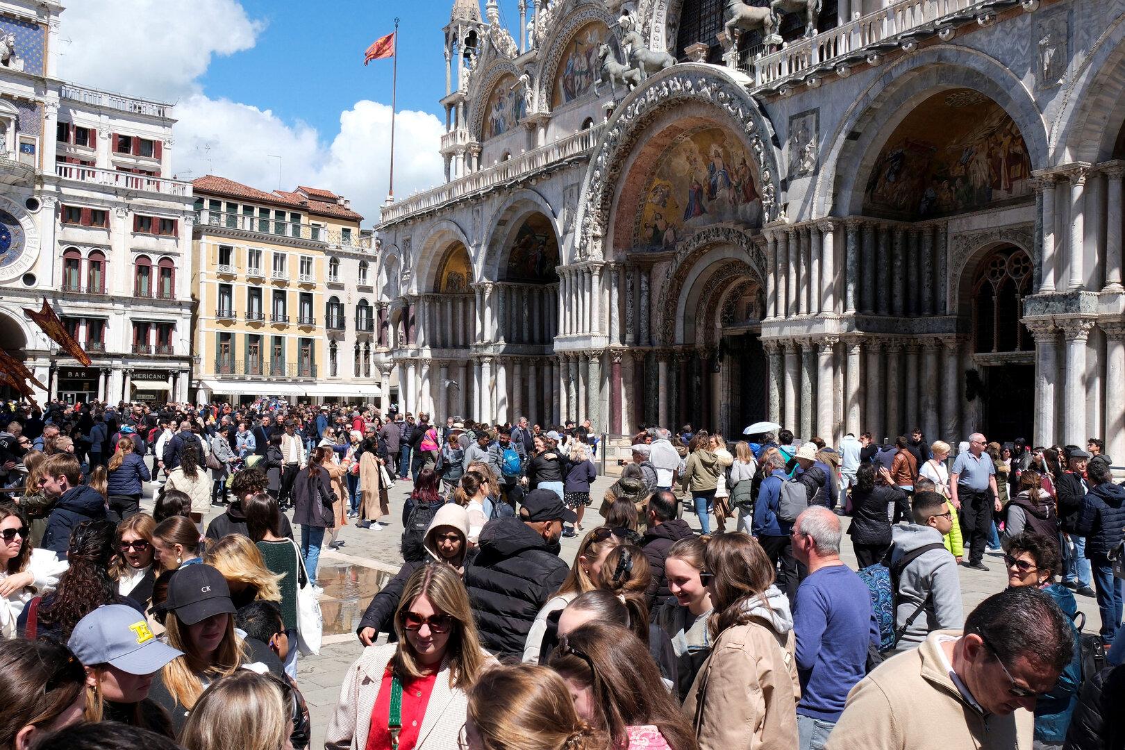 Venedig schränkt Tourismus weiter ein: Kleinere Gruppen, Lautsprecher-Verbot