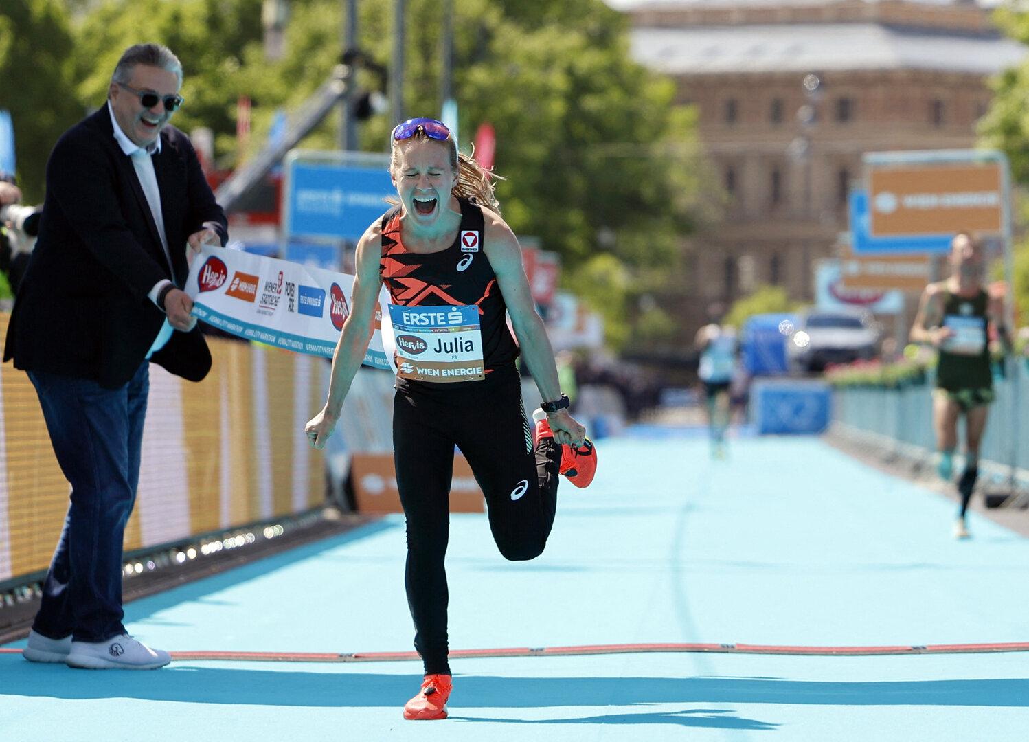 Marathon-Ass Mayer über den weiblichen Zyklus: 