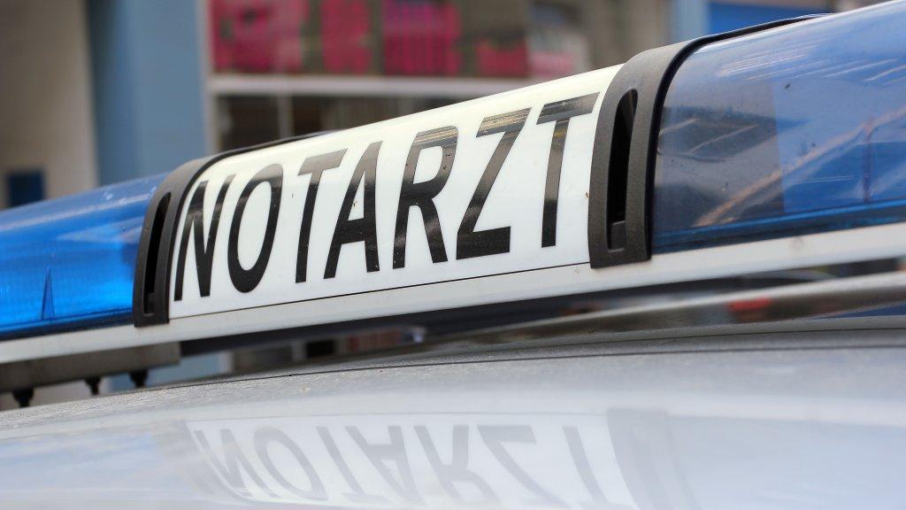 Verkehrsunfall mit Überschlag und drei Verletzten in Wien-Donaustadt