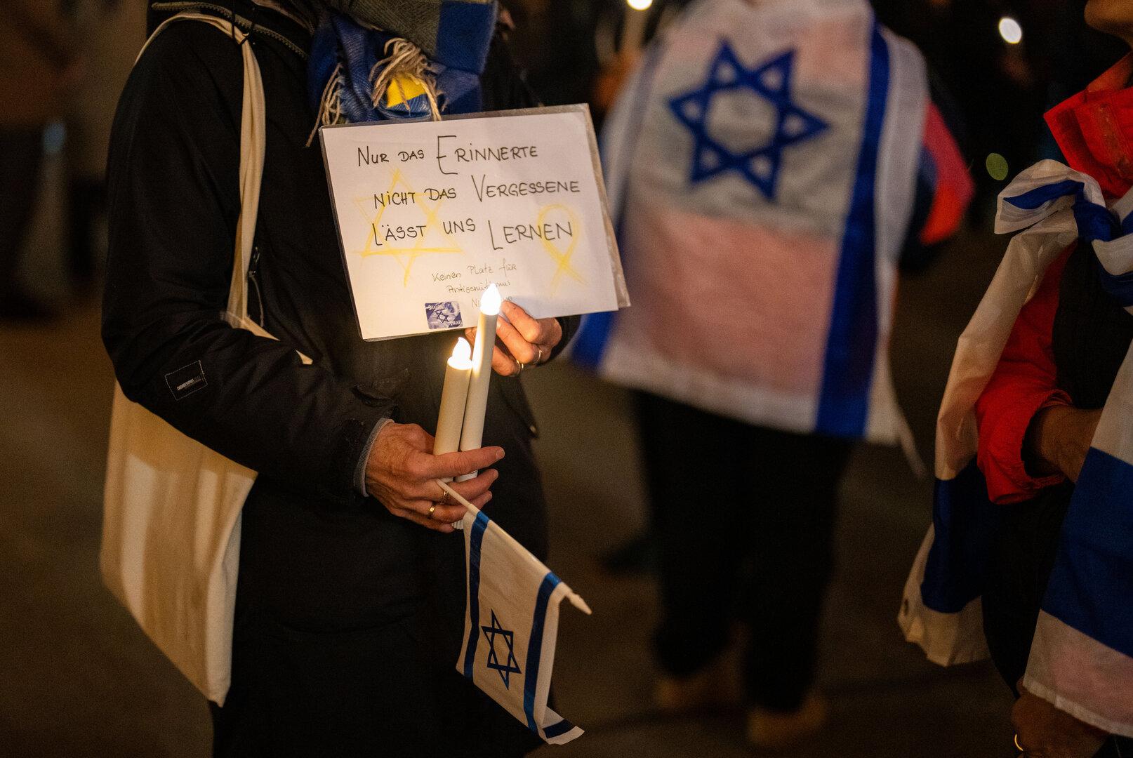 Regierung stellt neue Strategie gegen Antisemitismus vor