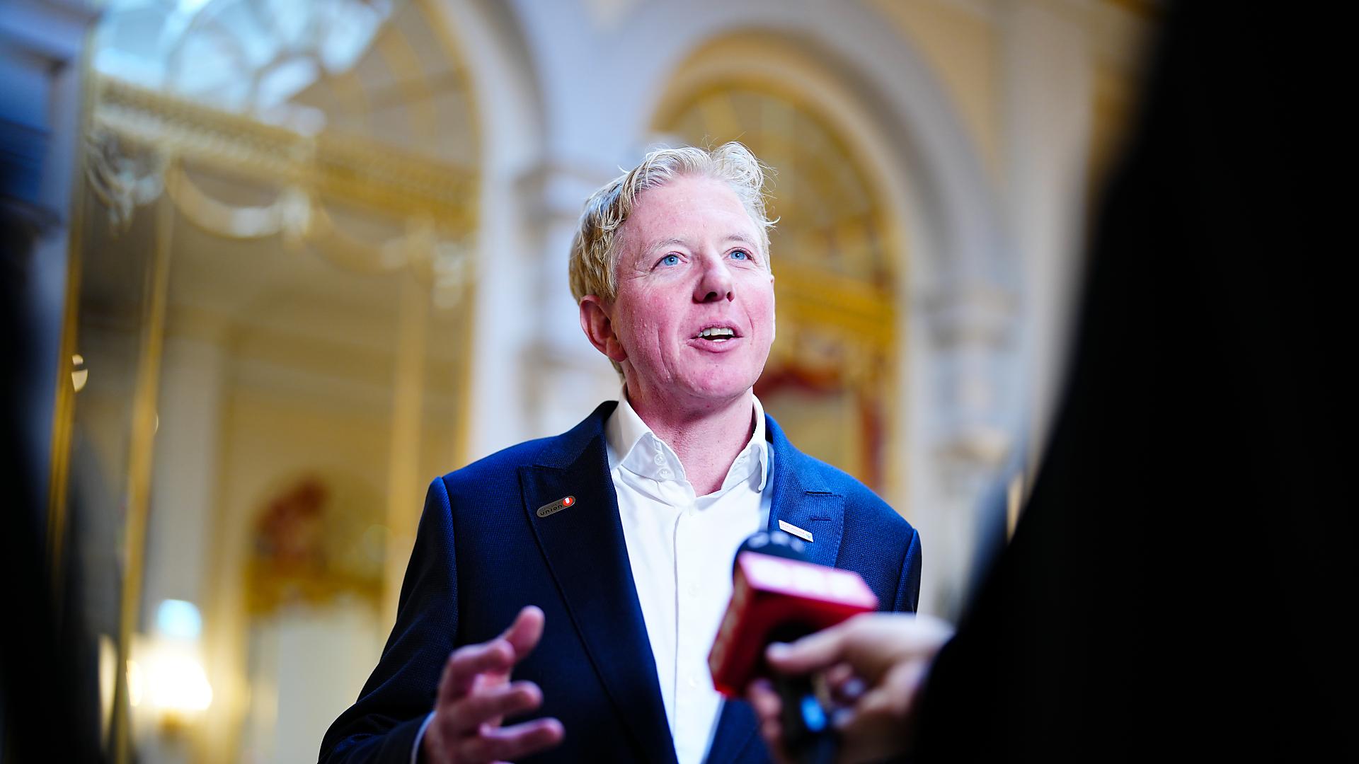 SV-Chef McDonald: "Das wird uns in große Schwierigkeiten bringen"