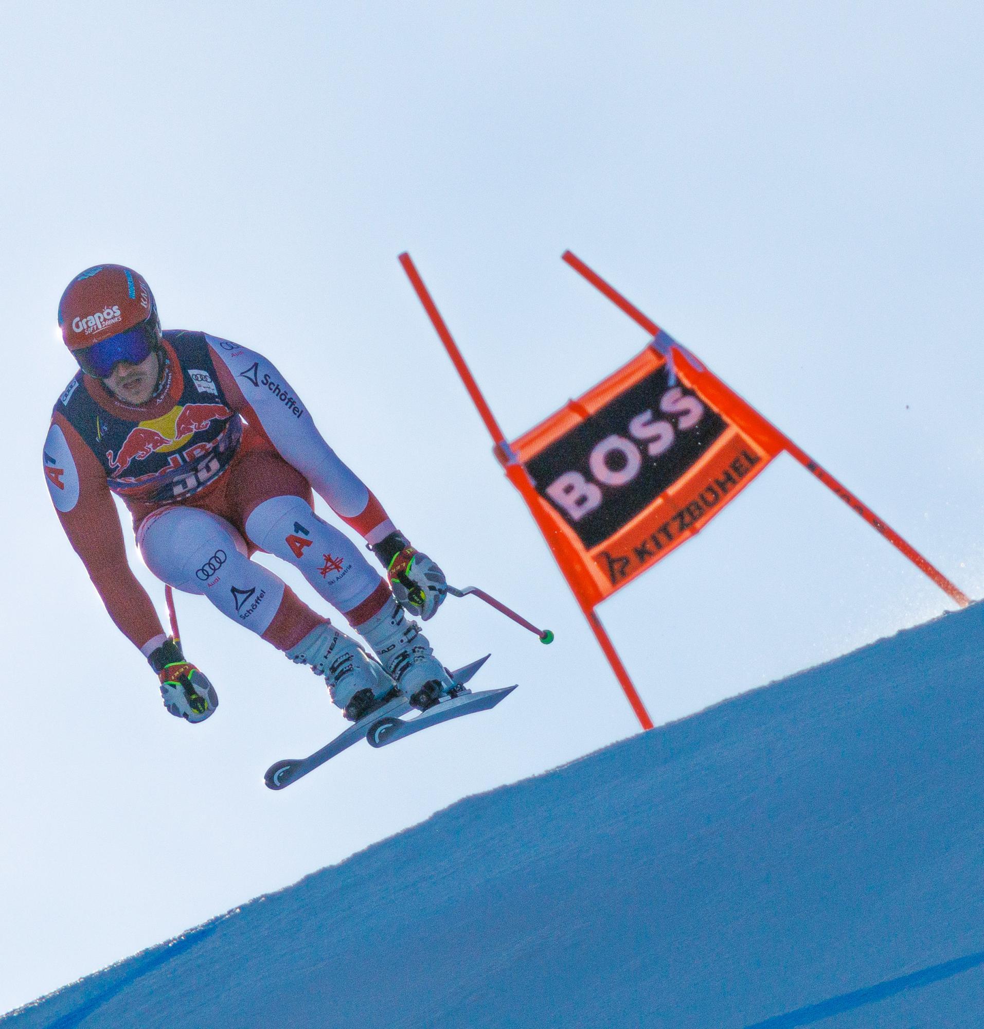 SKI-WELTCUP IN KITZBÜHEL - 1. ABFAHRTSTRAINING DER HERREN: EICHBERGER (AUT)