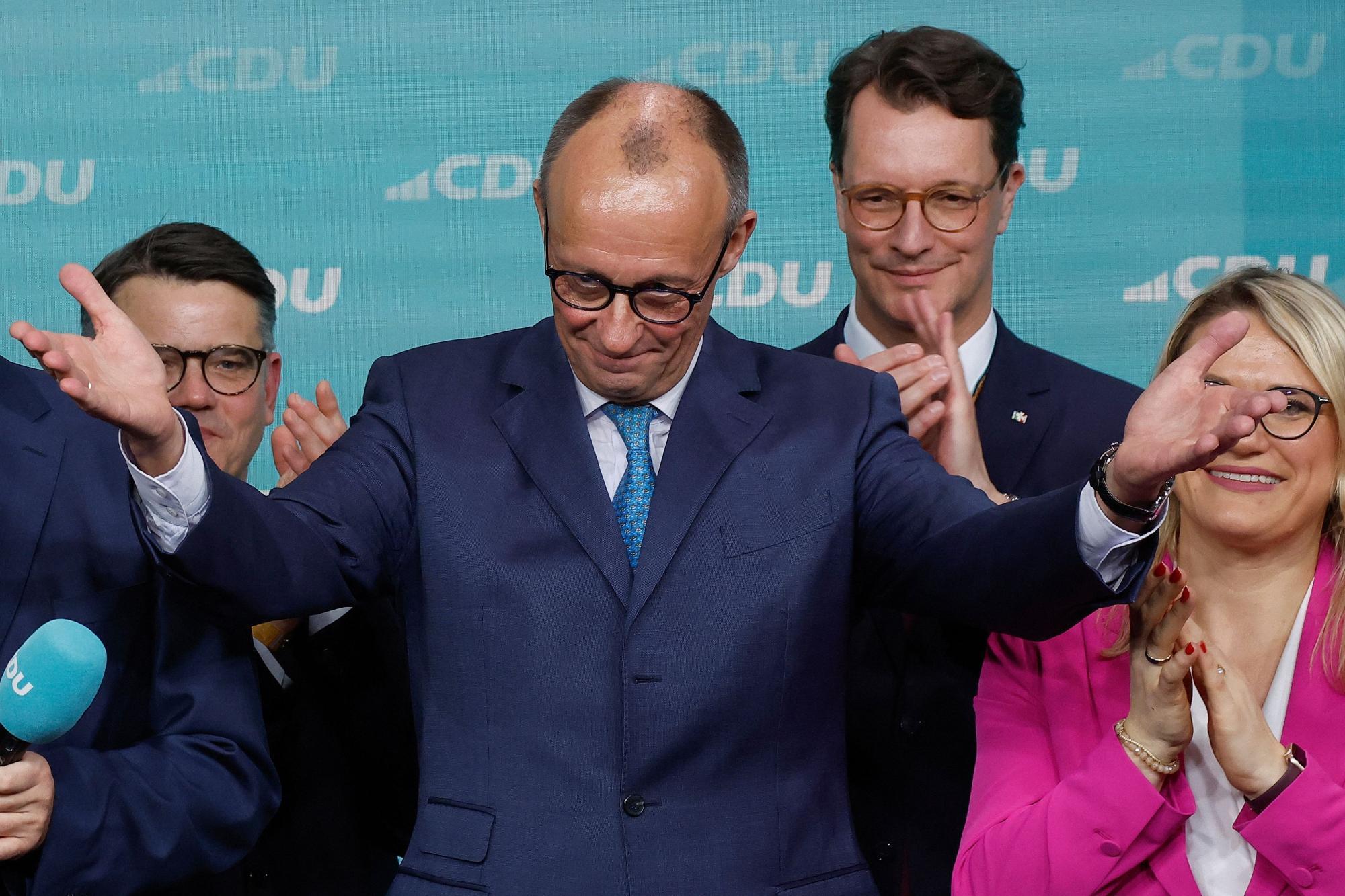 Friedrich Merz wird auf einer CDU-Veranstaltung bejubelt.