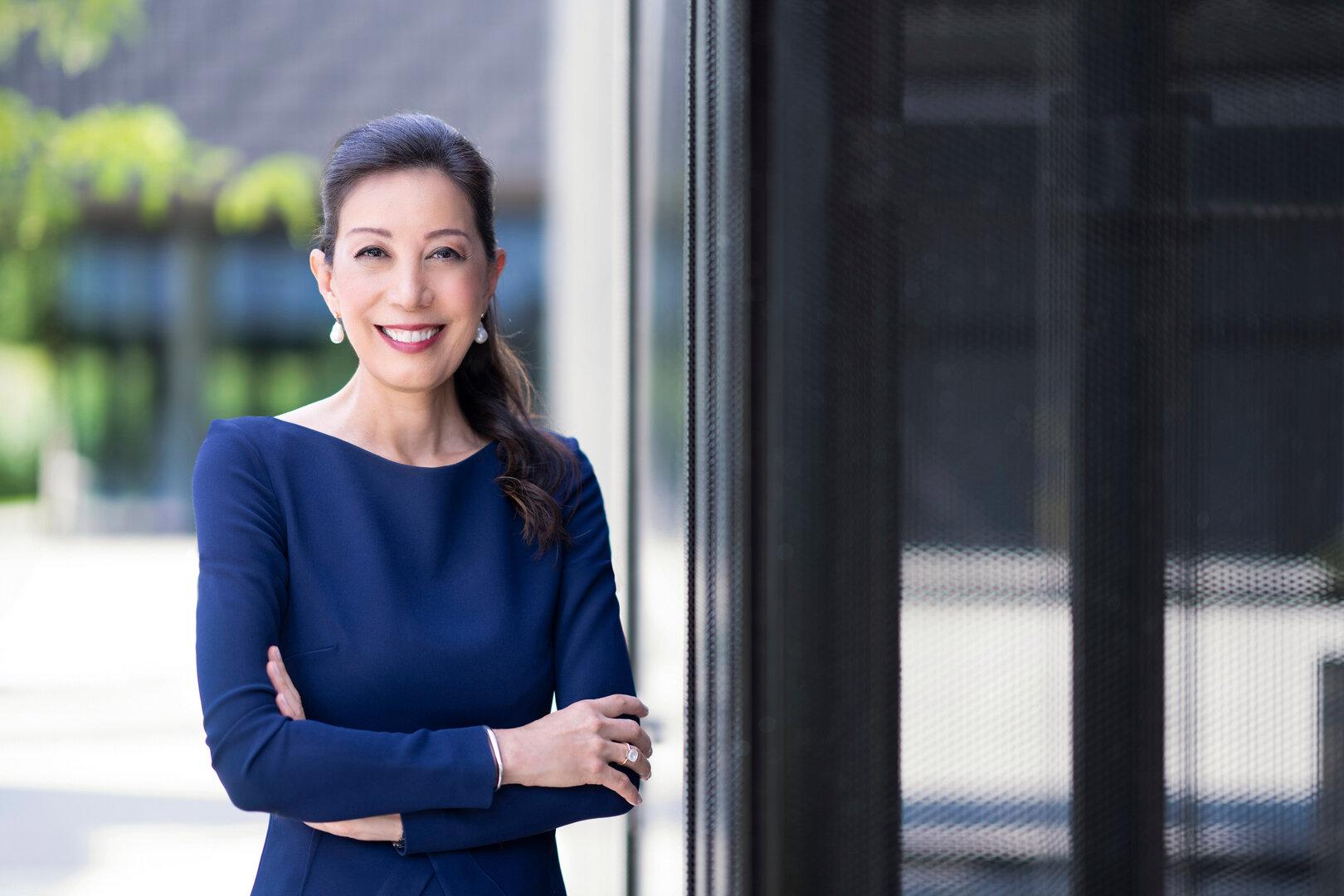 Saori Dubourg, Vorstandsvorsitzende (CEO) Saori Dubourg, Vorstandsvorsitzende (CEO)