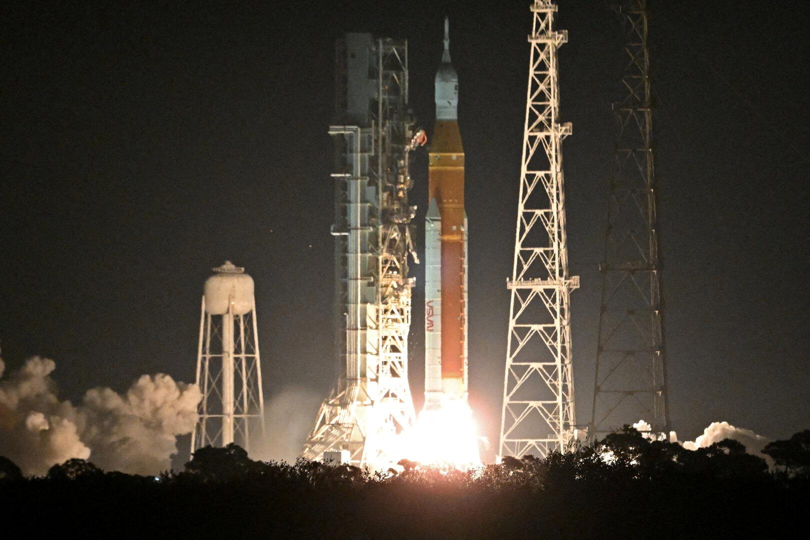 FILE PHOTO: NASA's next-generation moon rocket lifts off on the unmanned Artemis I mission to the moon at Cape Canaveral FILE PHOTO: NASA's next-generation moon rocket lifts off on the unmanned Artemis I mission to the moon at Cape Canaveral