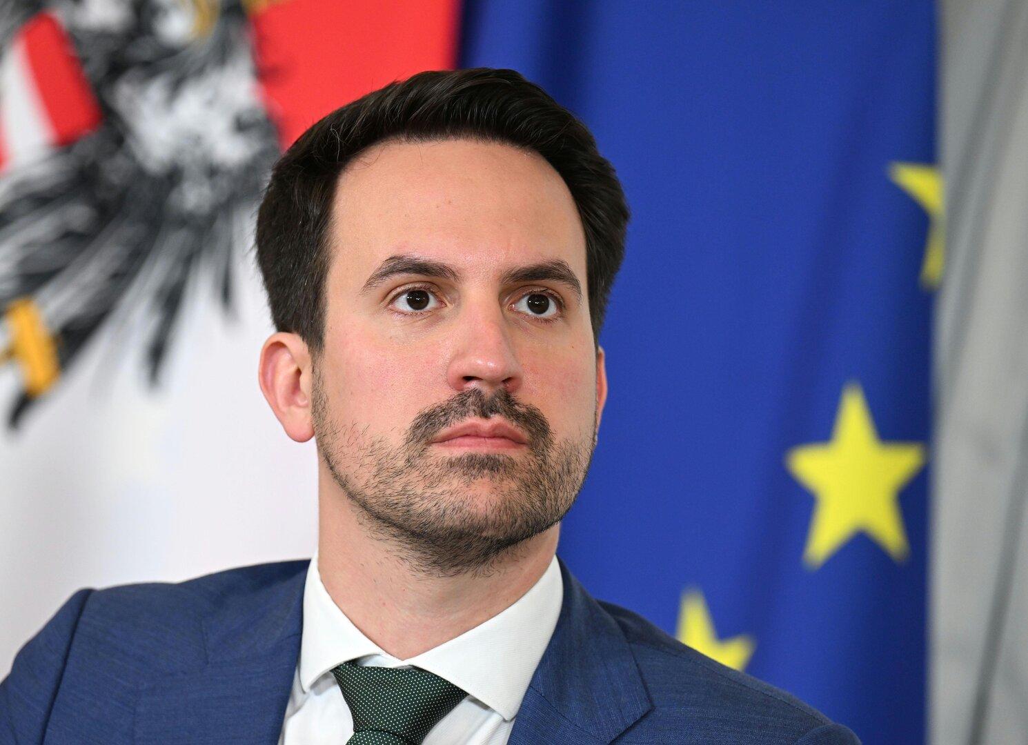 Na Dunaju bo od februarja 2026 obvezno spremljanje suspendiranih učencev