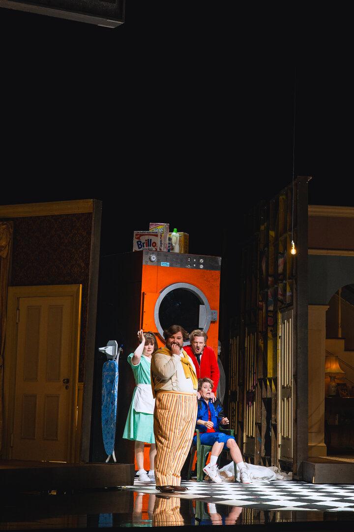"Die Hochzeit des Figaro": Wo Susanna zum Struwwelpeter wird