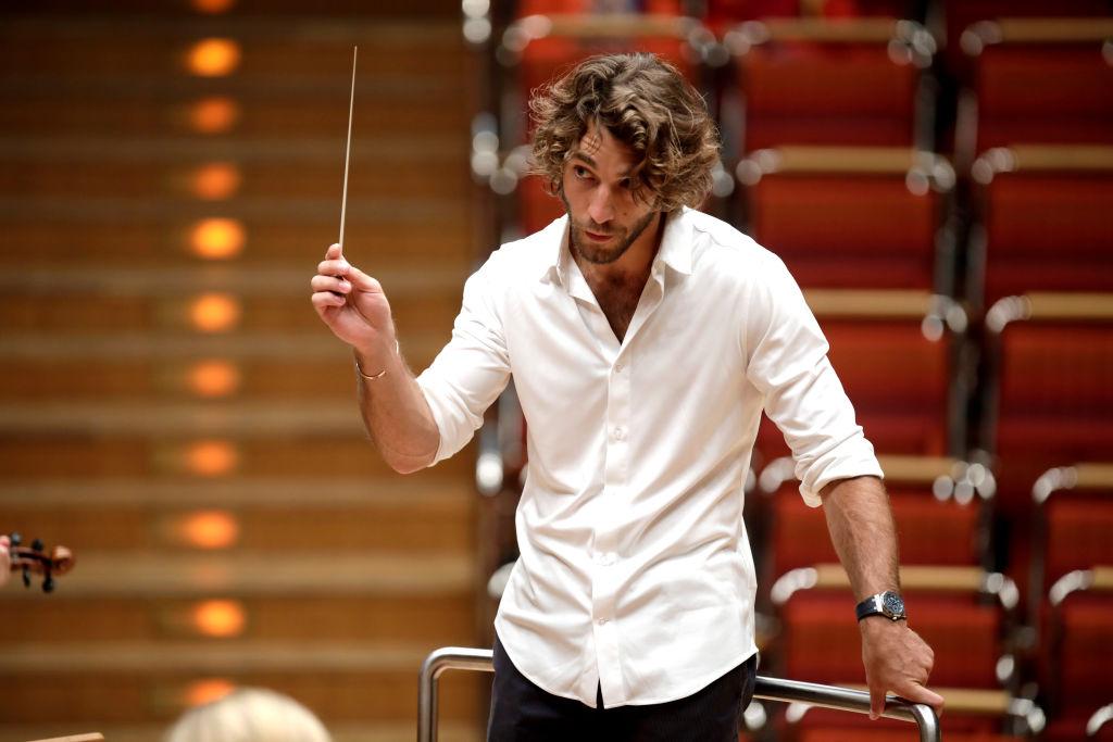 Lorenzo Viotti lässt den Wiener Singverein im Musikverein triumphieren