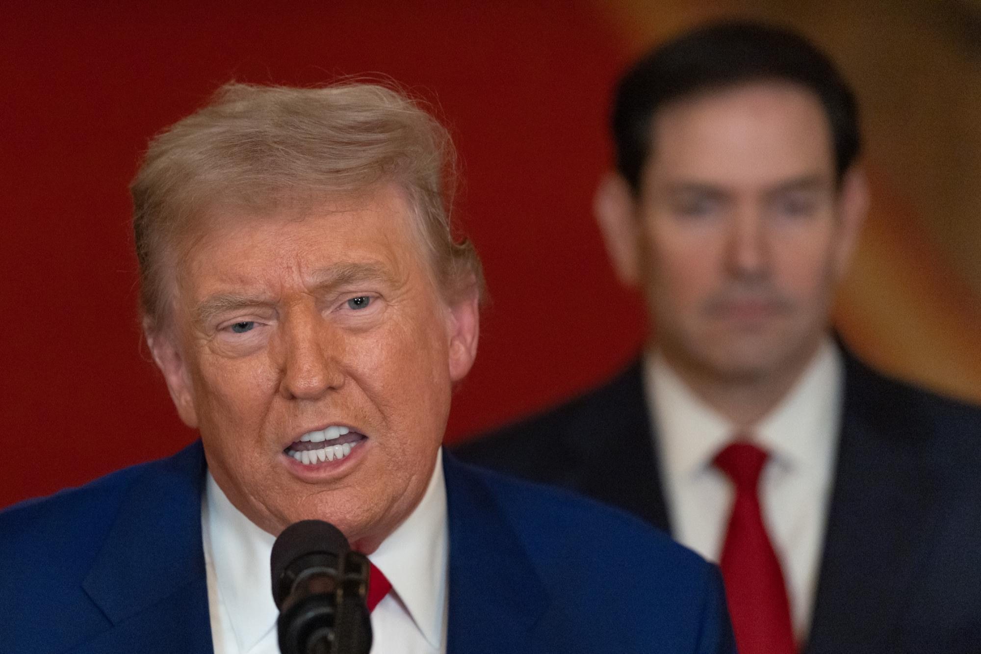 Bunkerbrecher GBU-57: Welche Mega-Bombe Trump gegen den Iran einsetzte