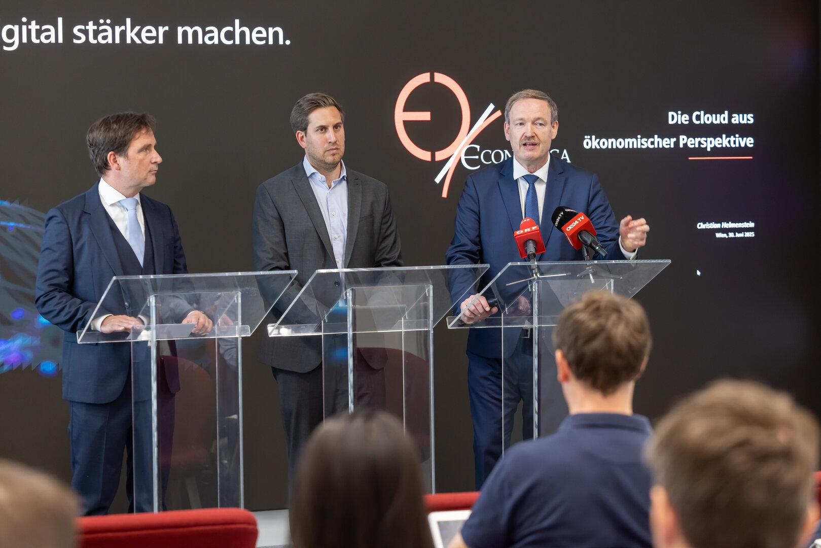 Österreich gemeinsam digital stärker machen Wollen Österreich gemeinsam digital stärker machen: Hermann Erlach, General Manager Microsoft Österreich, Alexander Pröll, Staatssekretär für Digitalisierung, Christian Helmenstein, Leiter des Wirtschaftsforschungsinstituts Economica (v.li.).