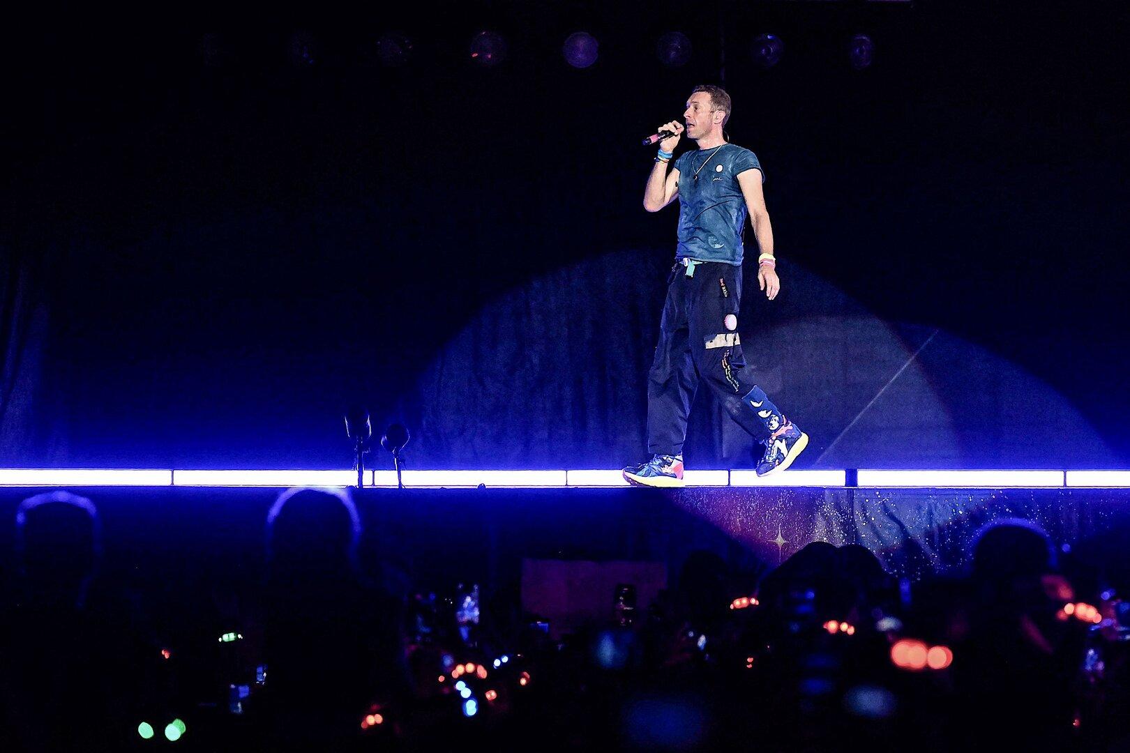 Kiss-Cam bei Coldplay-Konzert deckt Affäre von Tech-Boss auf