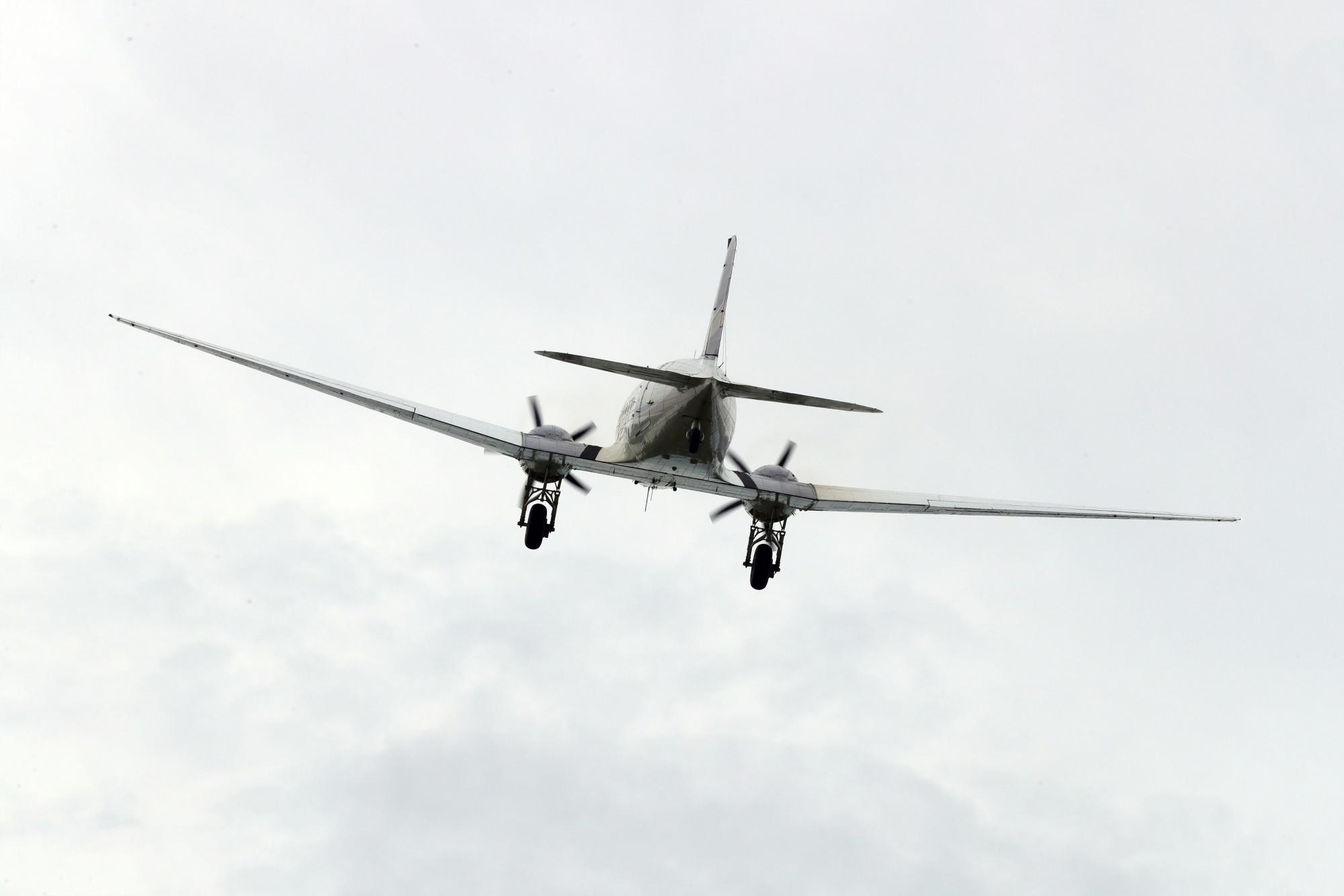 Beinahe Zusammenstoß: Passagierflugzeug musste B-52-Bomber ausweichen