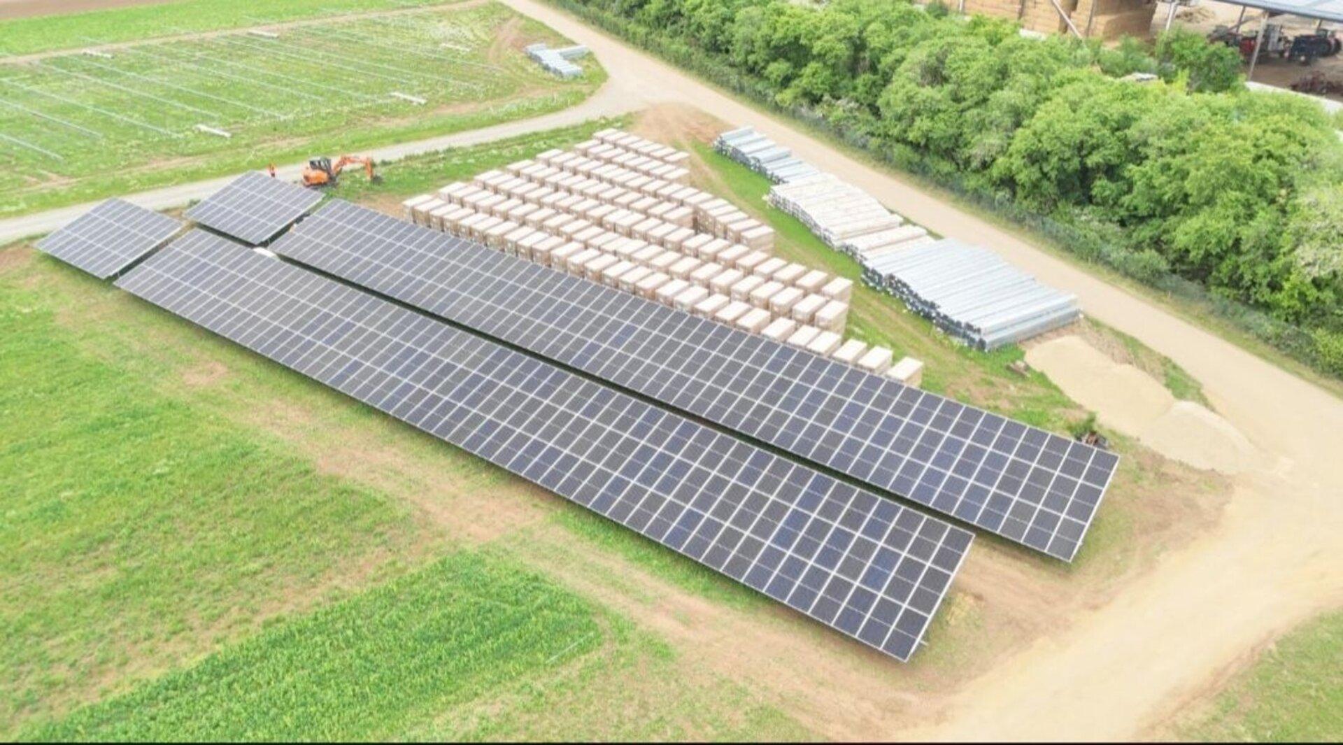 Avstrija gradi sončne elektrarne na kmetijskih površinah, Nemčija se spopada z izzivi pri vključevanju sončne energije v omrežje