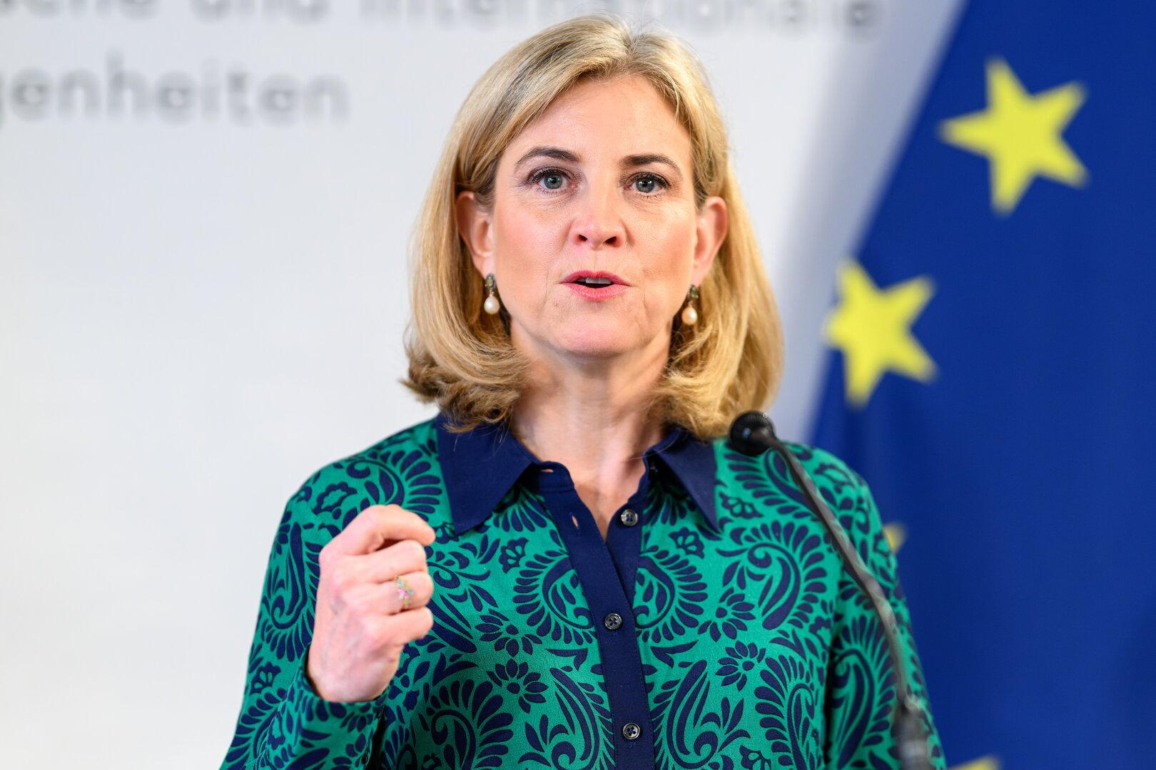 Palestinsko ministrstvo za zdravje poroča o 'najsmrtonosnejšem dnevu' v Gazi ob iskanju pomoči