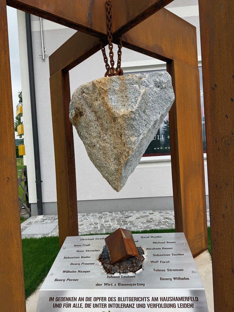 Ein neues Denkmal für die Gehängten, eine Warnung für die Zukunft