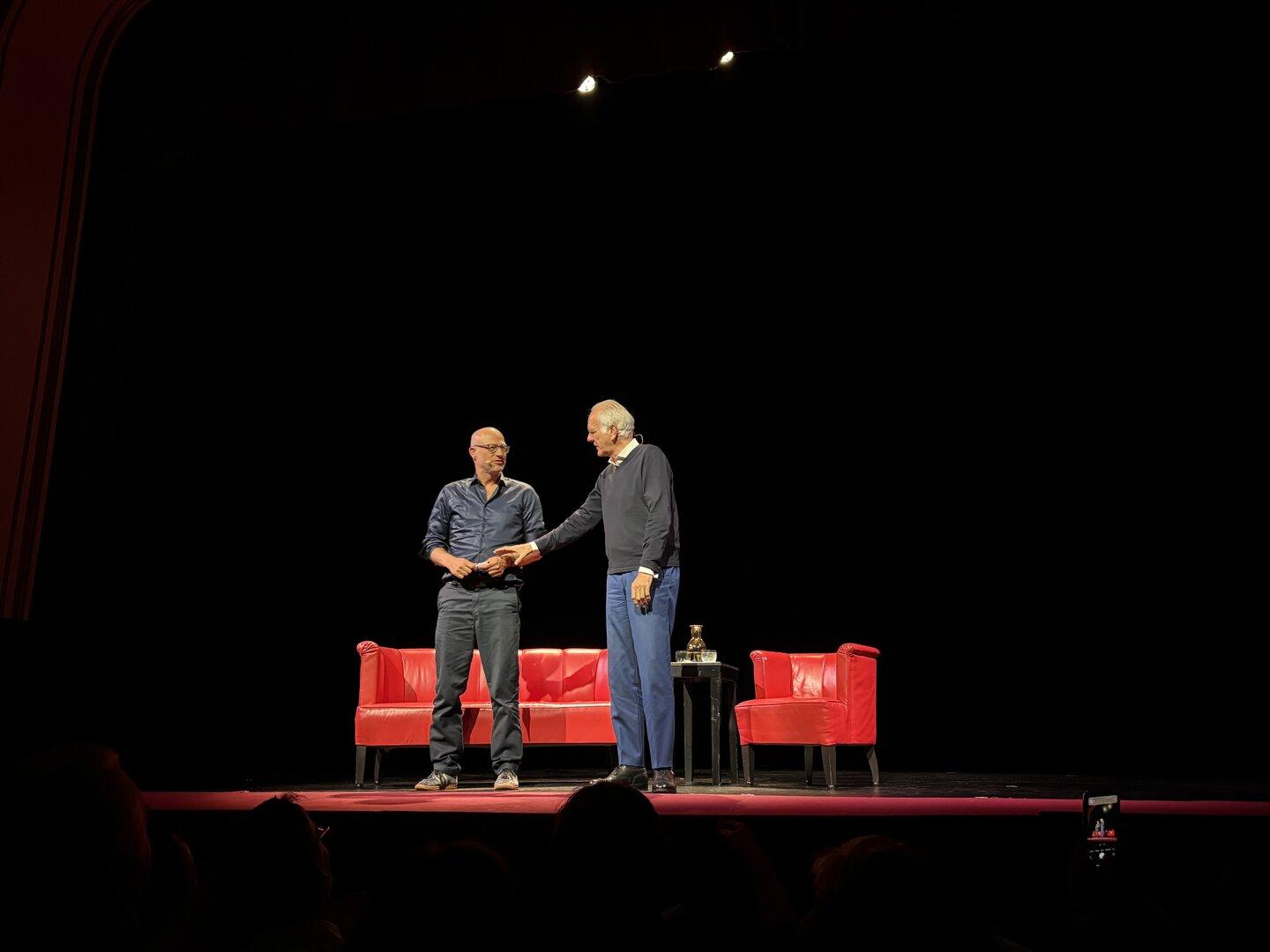 Meyerhoff navdušil v Gmündnu, Schmidt pohvalil njegov nastop