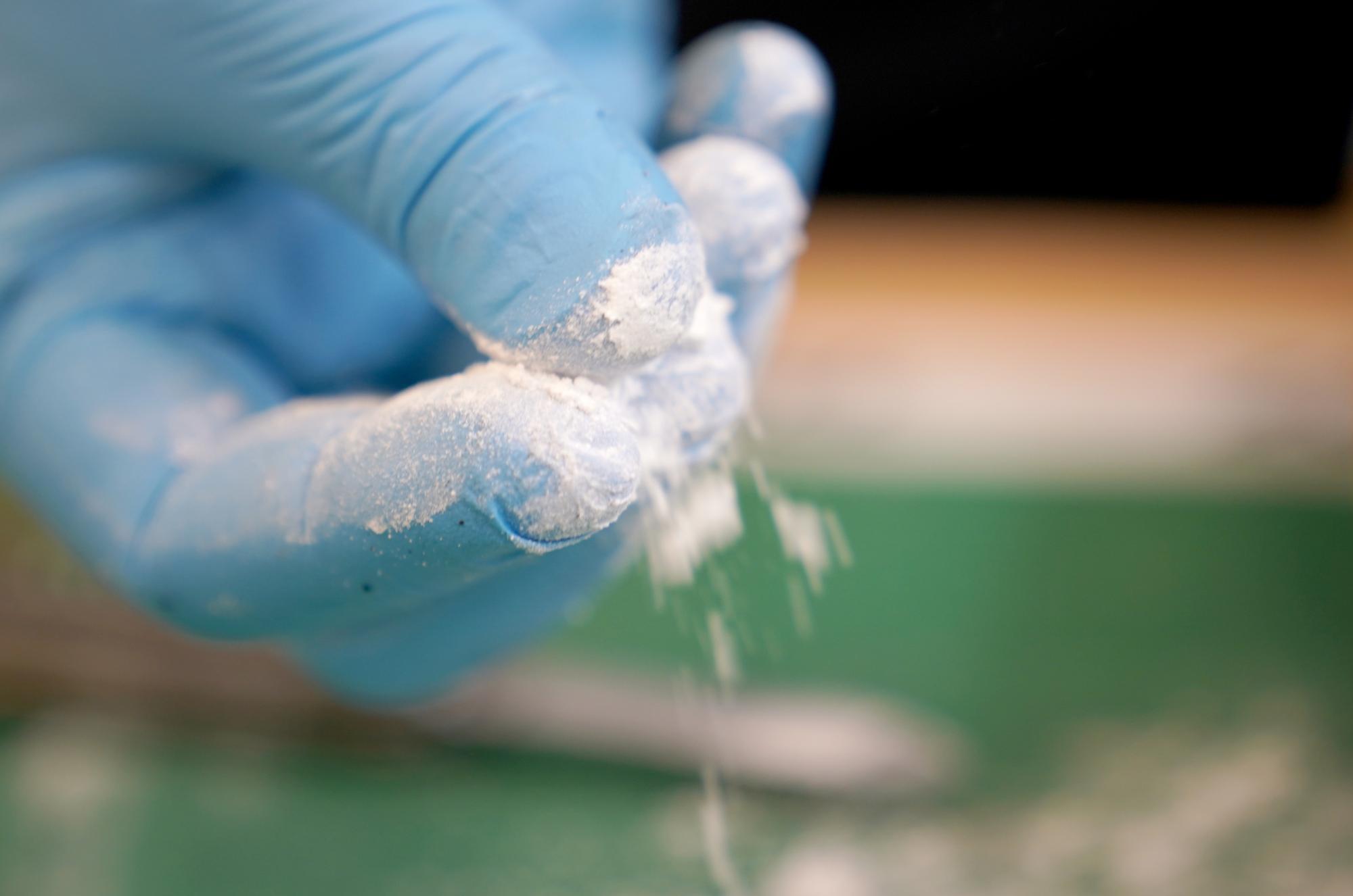 Wiener Finanzbeamter soll Drogen gedealt haben: 15 Monate unbedingte Haft