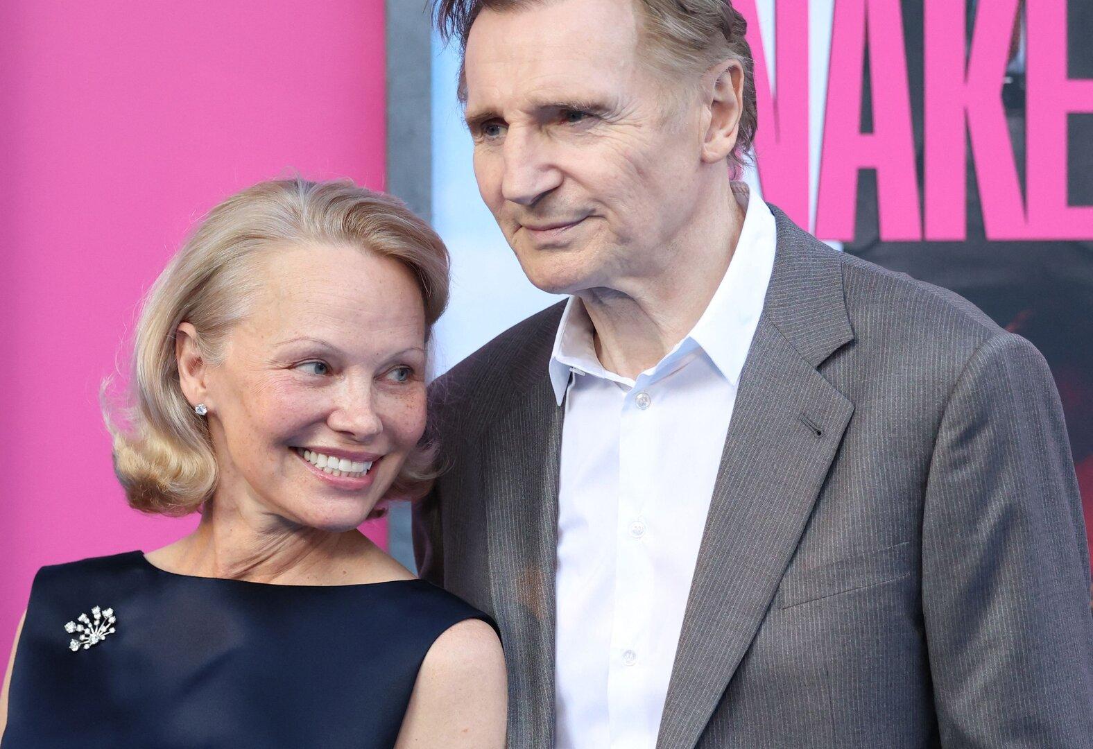 Insider über Pamela Anderson und Liam Neeson: "Es ist eine aufkeimende Romanze"