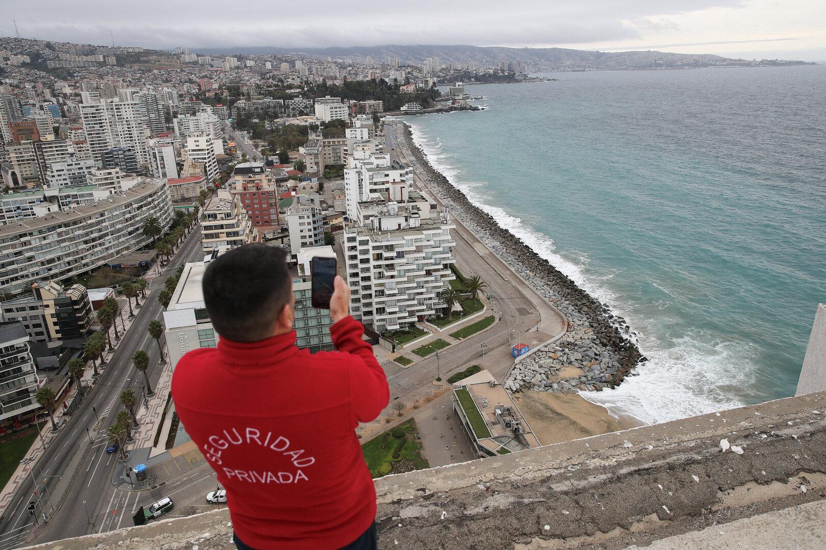 Zahlreiche Nachbeben vor Kamtschatka, Entwarnung von Chile bis Japan