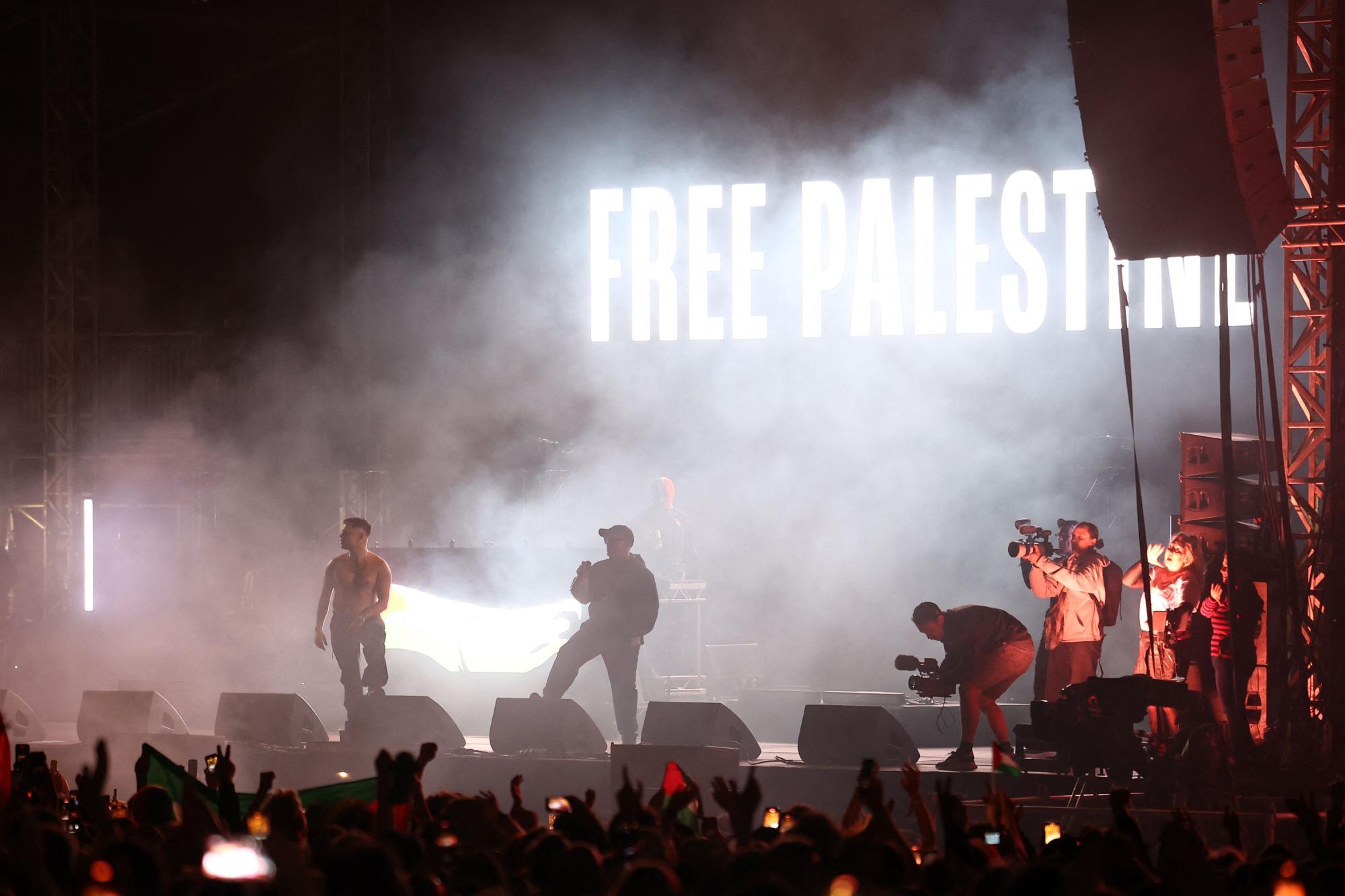 Zaradi varnostnih pomislekov odpovedan nastop sporne skupine Kneecap na Dunaju