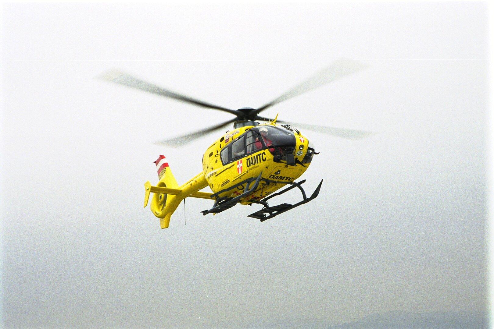Schwerer Autounfall im Bezirk Melk: Eine Tote und zwei Verletzte