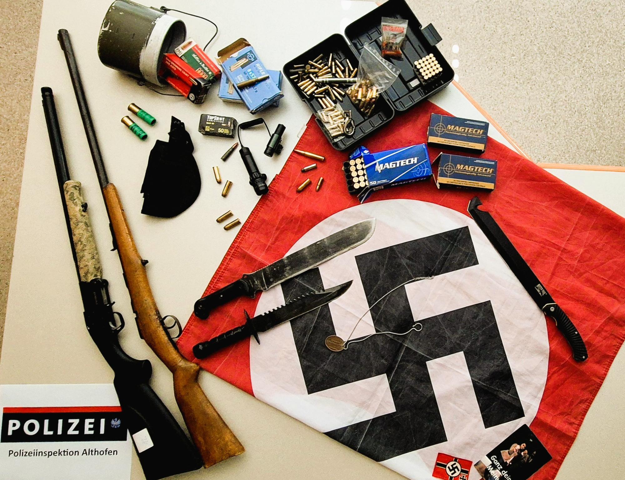 Festnahme in Kärnten: Mann (36) bunkerte NS-Material, Drogen und Waffen