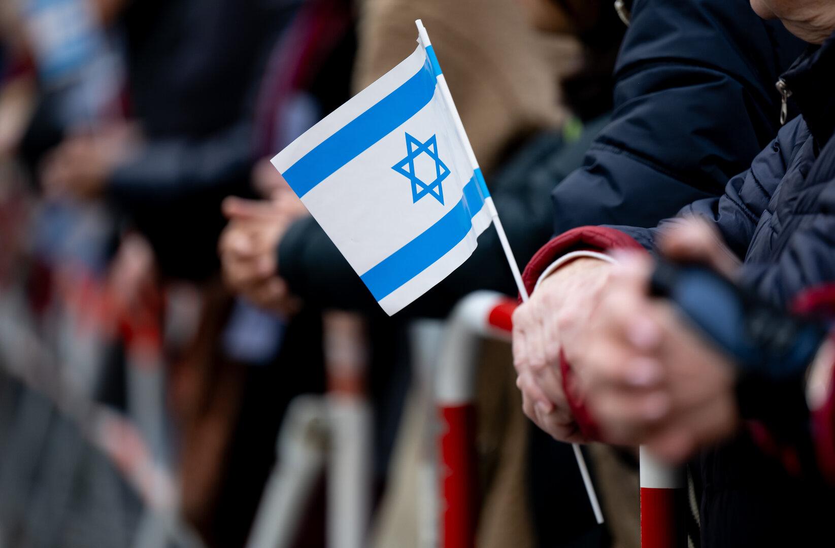 Israel-Fahne vom Stadttempel gerissen: Verurteilt, aber keine Strafe