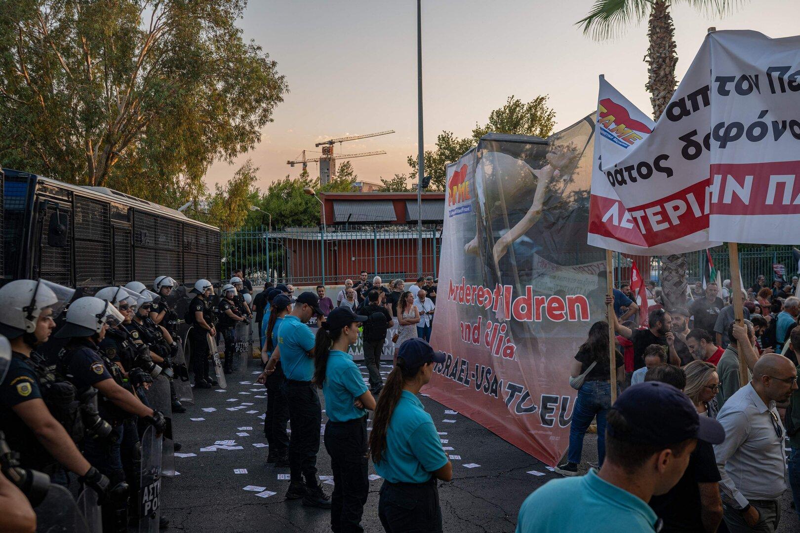 Griechenland: Proteste gegen israelisches Kreuzfahrtschiff
