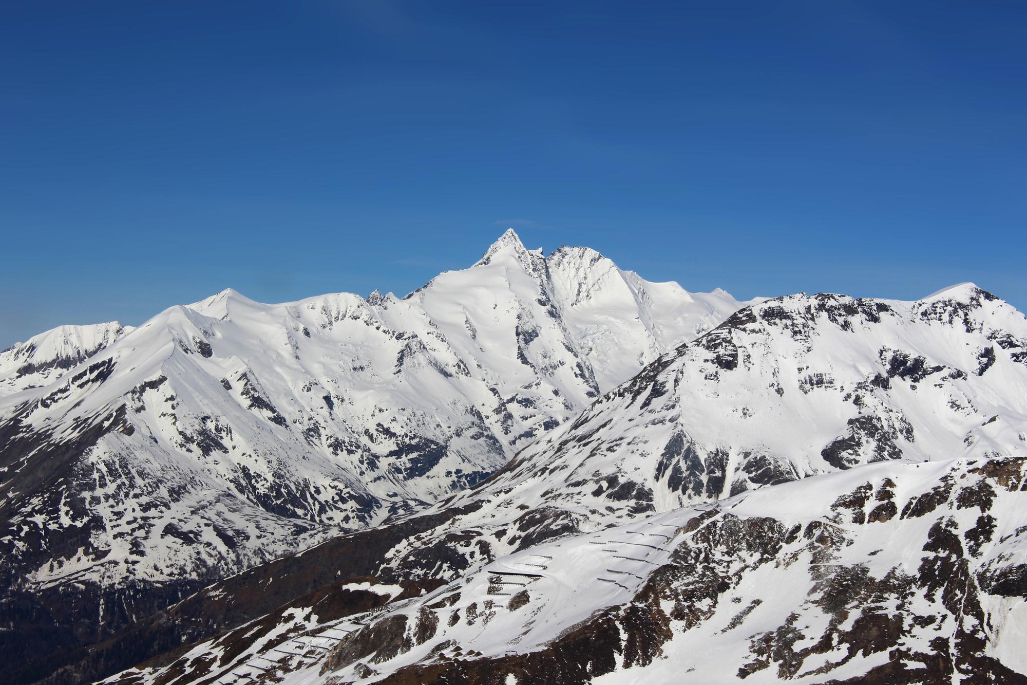 29-letni nemški planinec umrl na Grossglocknerju