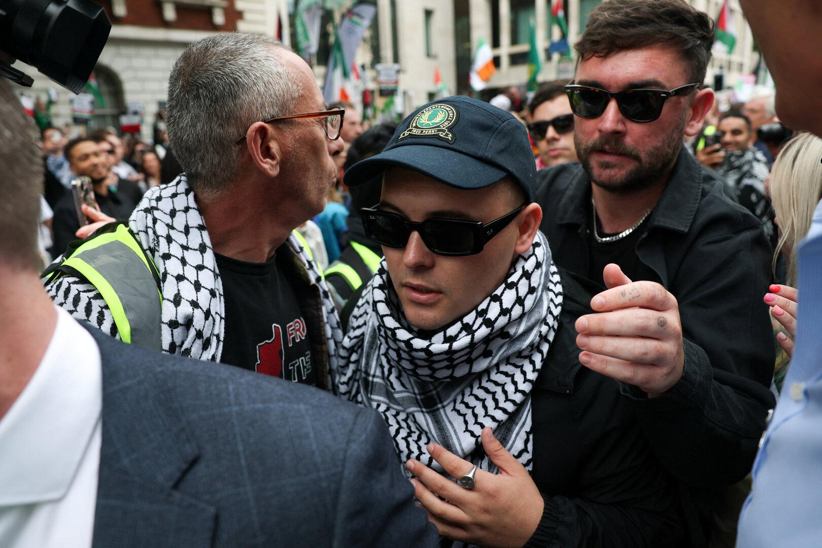 Nach Kontroversen um Wien-Konzert Kneecap-Rapper steht vor Gericht