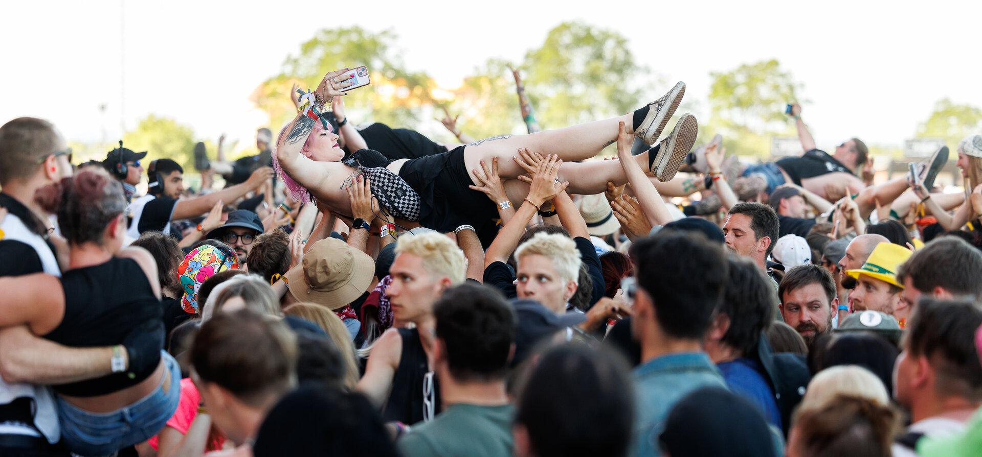 31 Handys am Nova Rock gestohlen: Mann erhält teilbedingte Haftstrafe