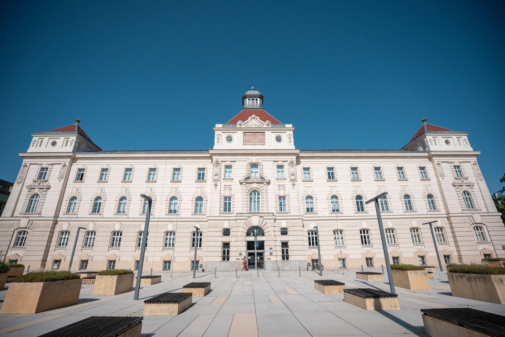 Zaradi suma poneverbe preiskava proti bivšemu podžupanu Ybbsa