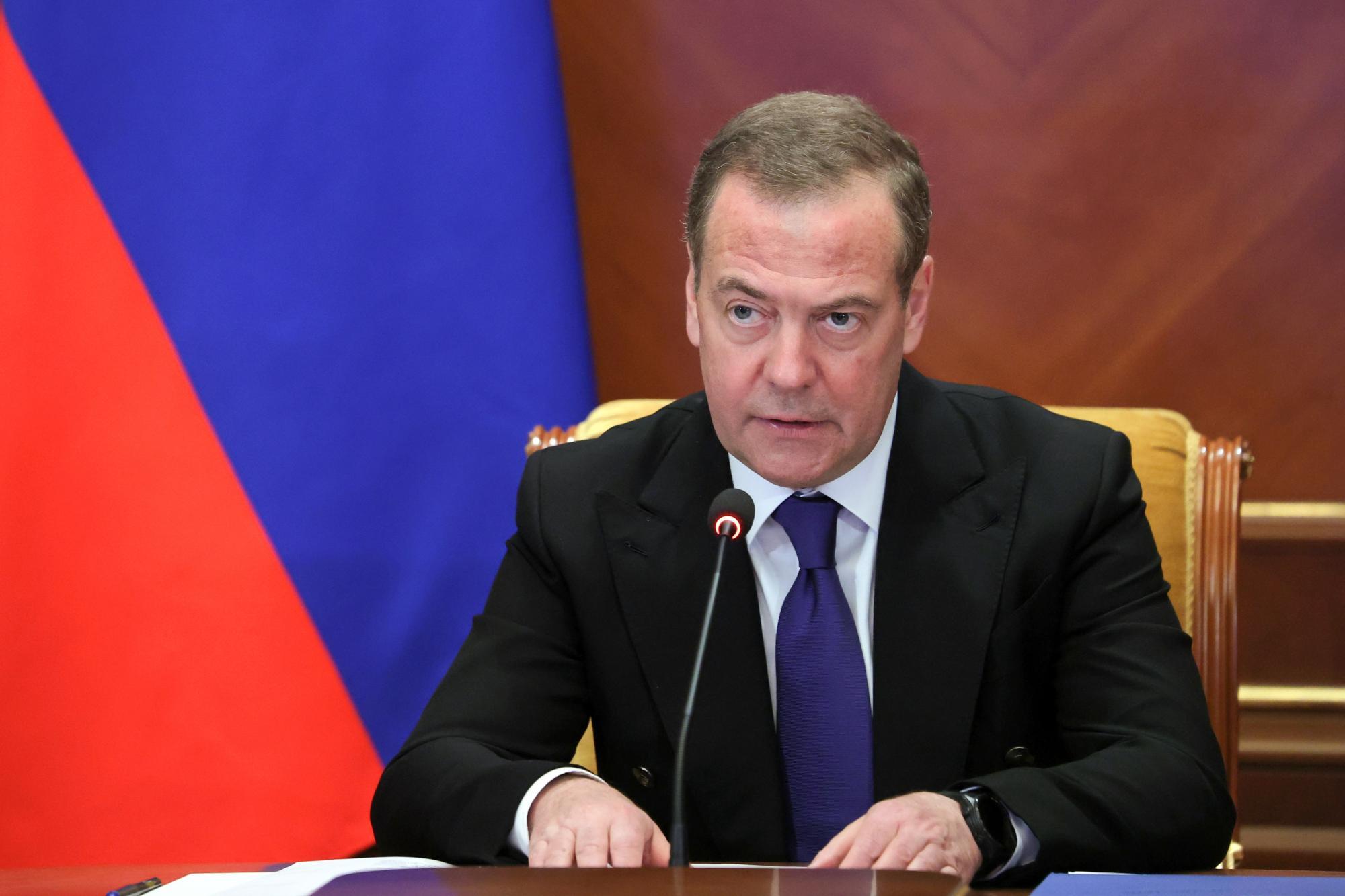 Russlands Ex-Präsident droht Österreich: "Würde zusammenbrechen"