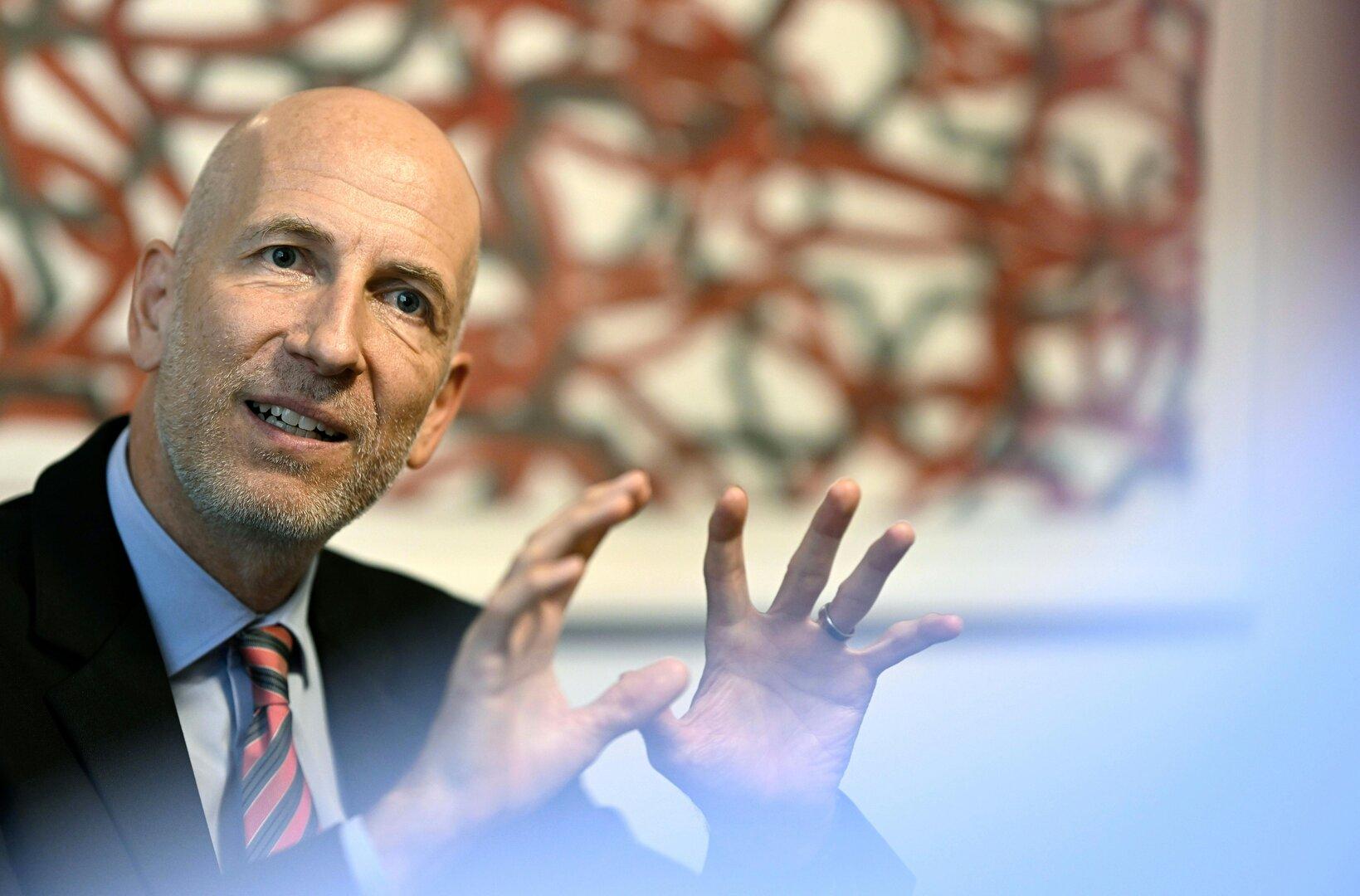 Österreich-Aufschlag: Kocher für Abschaffung