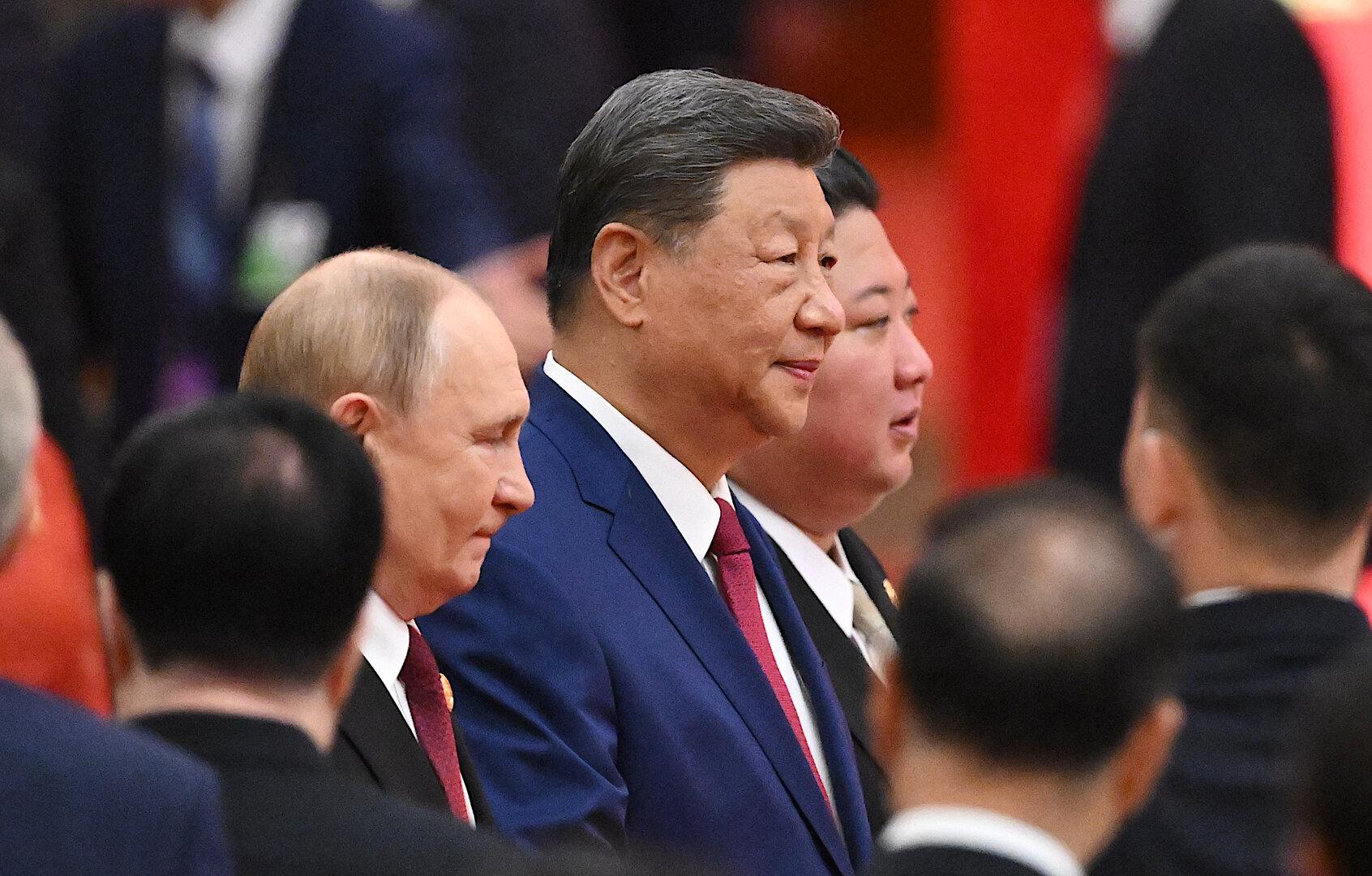 Chinas Xi feierte mit Kim und Putin Militärparade in Peking