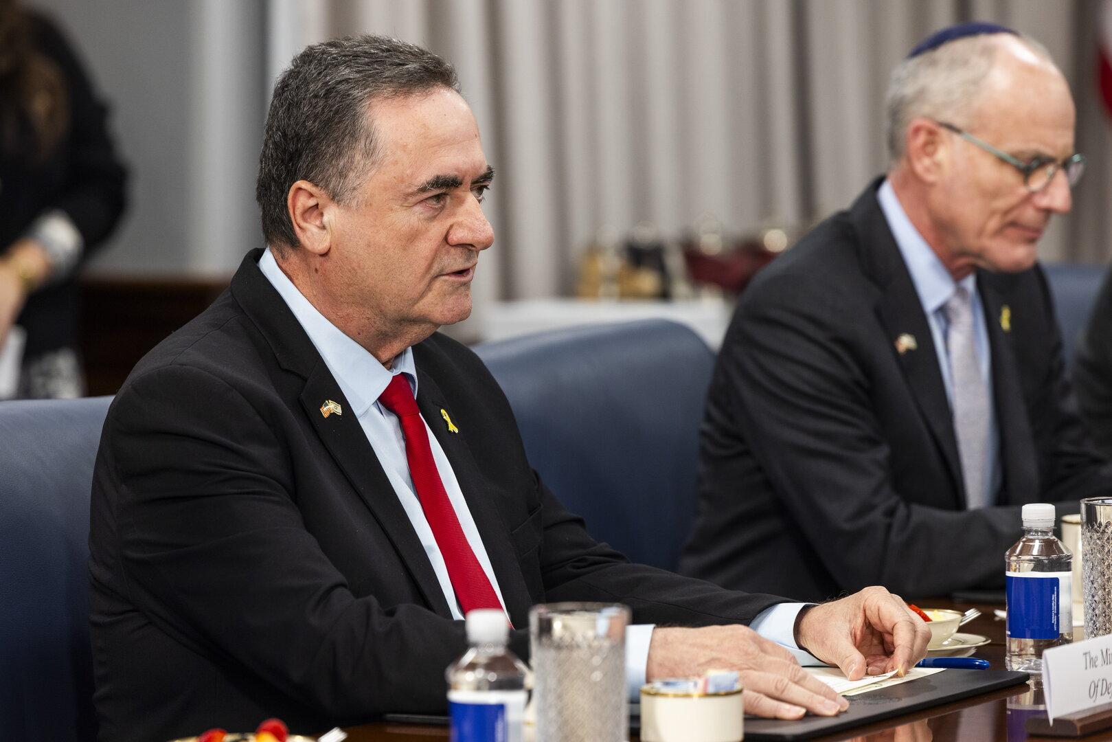 "Finsternis": Israels Verteidigungsminister droht Houthi mit "biblischen Plagen"