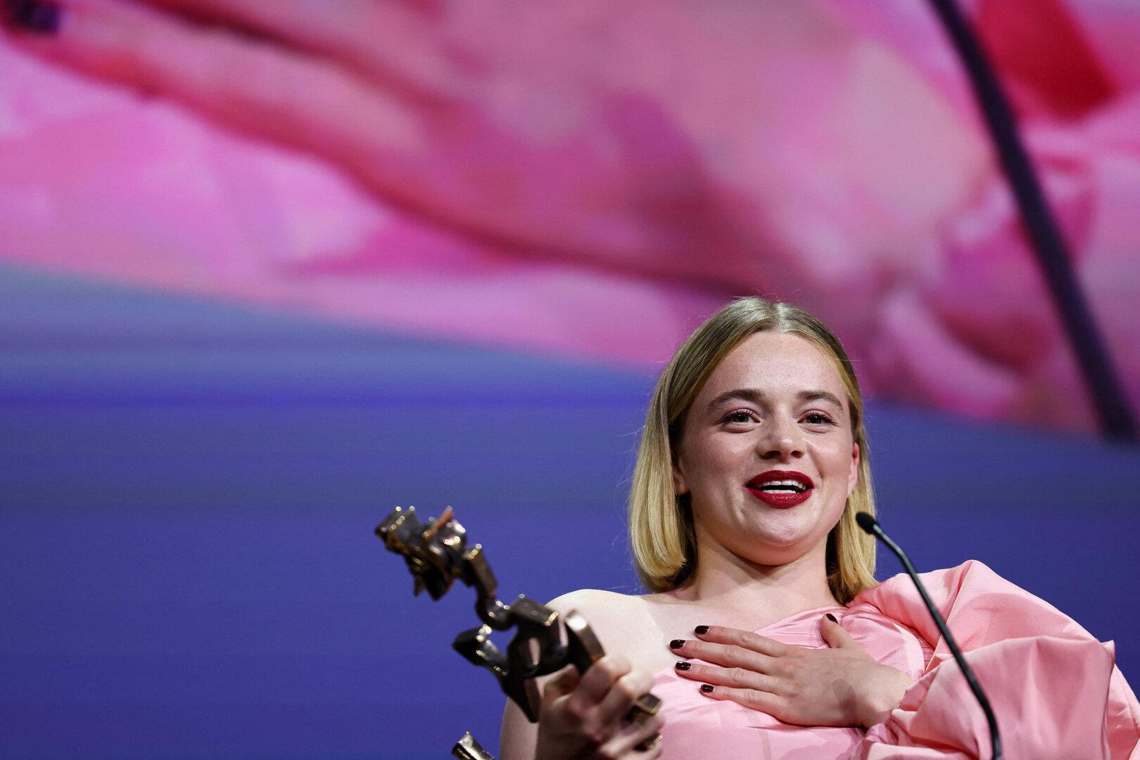 Zlatega leva na Beneškem filmskem festivalu prejel Jim Jarmusch, Valérie Donzelli nagrajena za scenarij